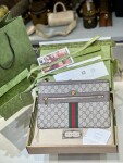 Gucci Clutch Tab T10