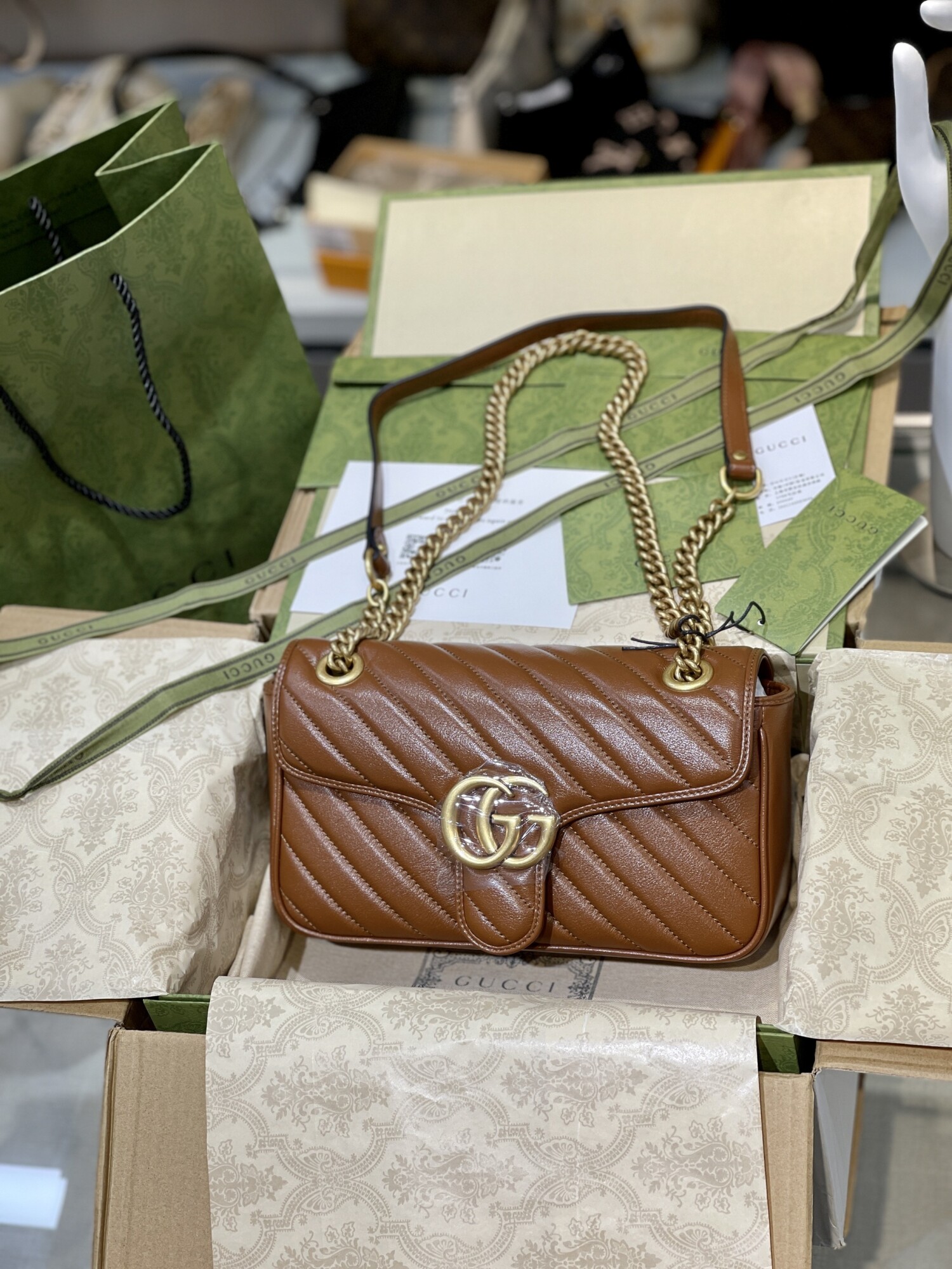 Gucci Marmont 26 Brown