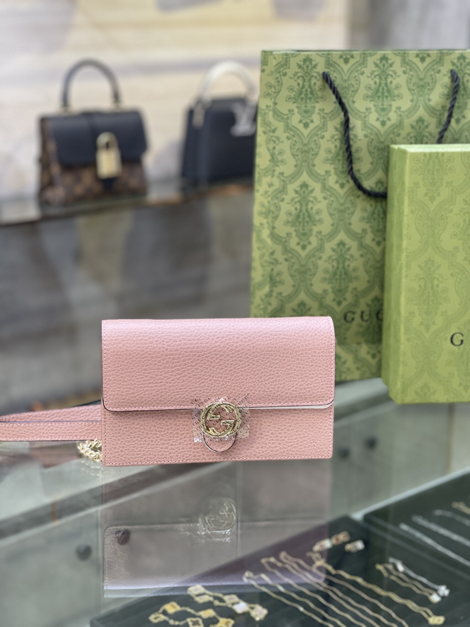 Gucci Mini Woc Pink