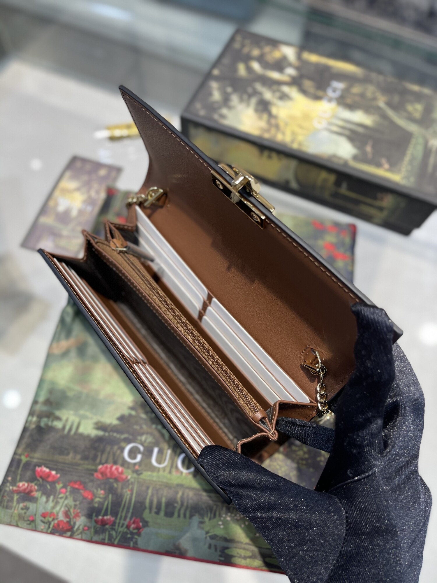 Gucci Woc Padlock 19