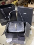 Le 5 Hobo Cros Leather Black Saint Laurent