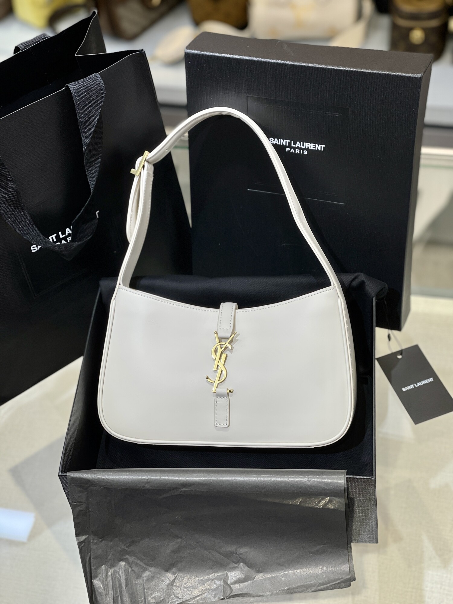 Le 5 Hobo Smooth Leather White Saint Laurent