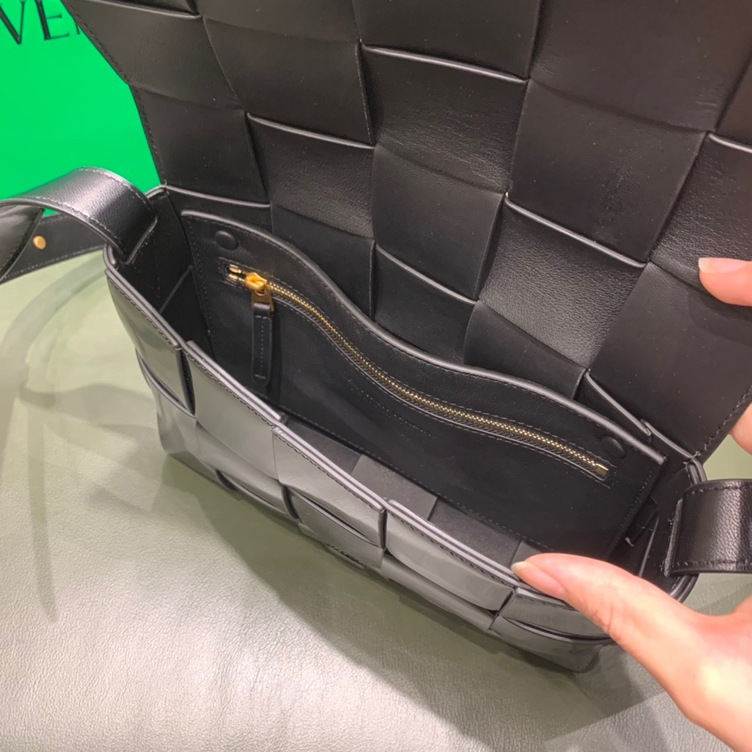 Black Intreccio Cassette Bag