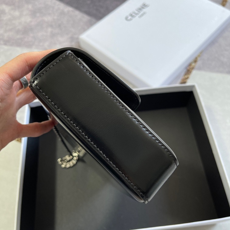 Celine Chain Bag Triomphe In Shiny Calfskin
