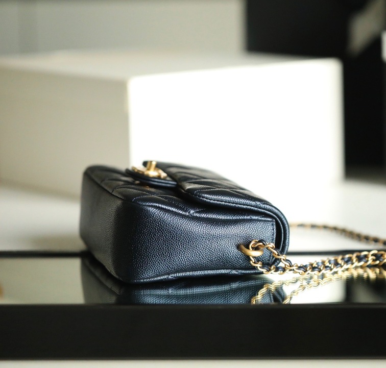 21k Mini Bag Grained Calfskin
