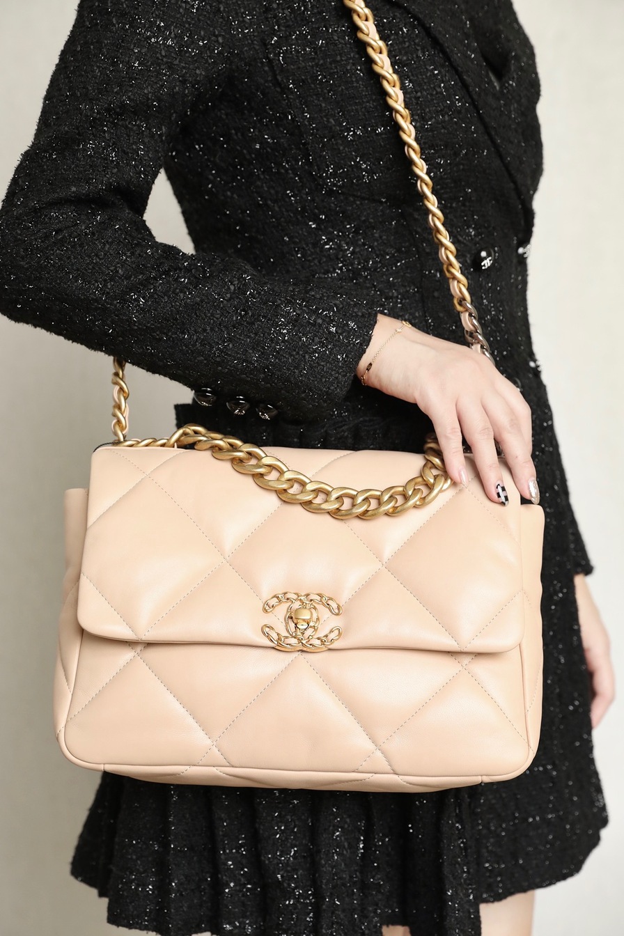 Chanel 19 Bag