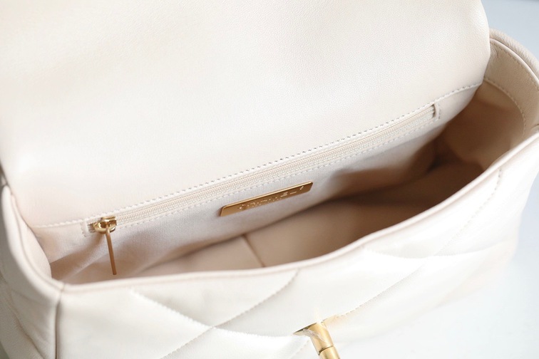 Chanel 19 Bag