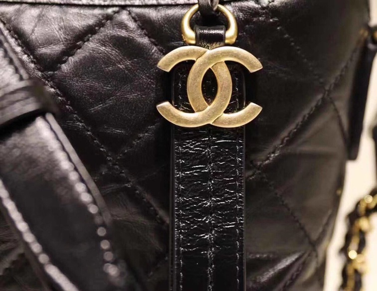 Gabrielle Hobo Bag