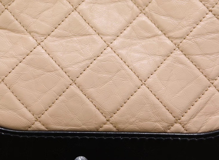 Gabrielle Hobo Bag