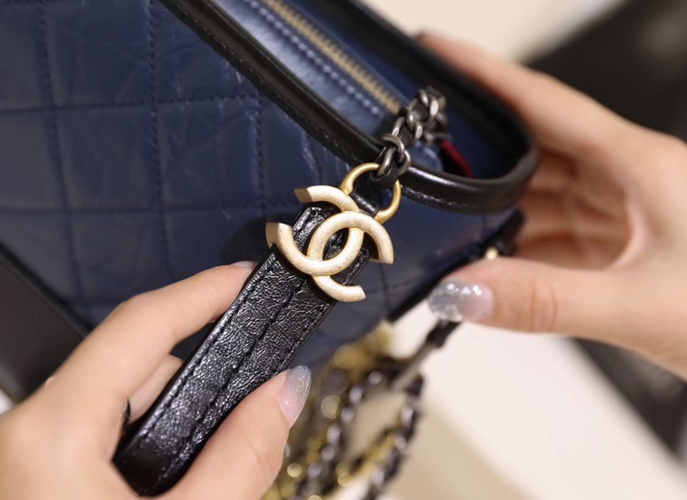 Gabrielle Hobo Bag
