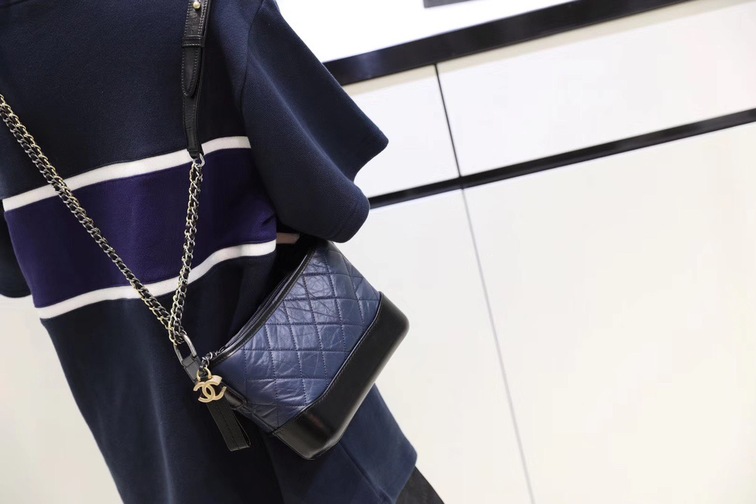 Gabrielle Hobo Bag