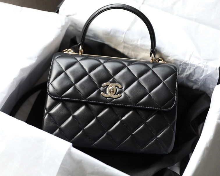 Lambskin Quilted Small Trendy Flap Bag