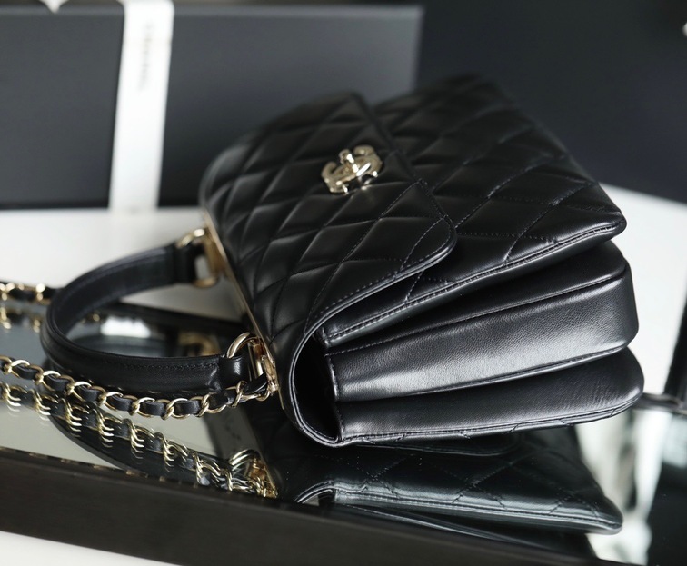 Lambskin Quilted Small Trendy Flap Bag