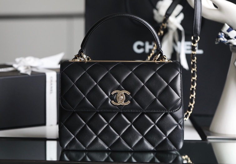Lambskin Quilted Small Trendy Flap Bag