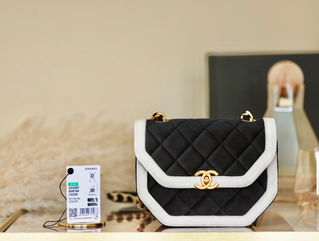 Mini Velvet Flap Bag