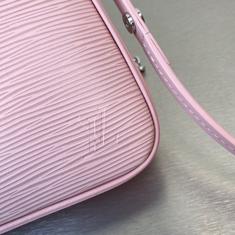 Easy Pouch On Strap Bag