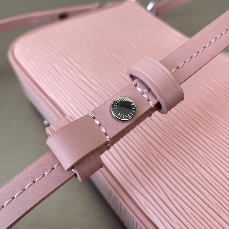 Easy Pouch On Strap Bag