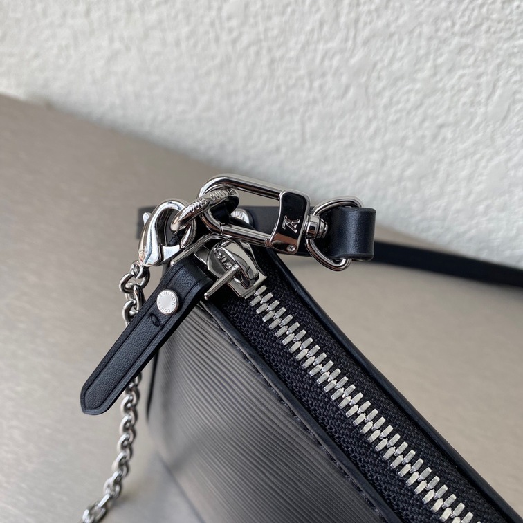 Easy Pouch On Strap Bag