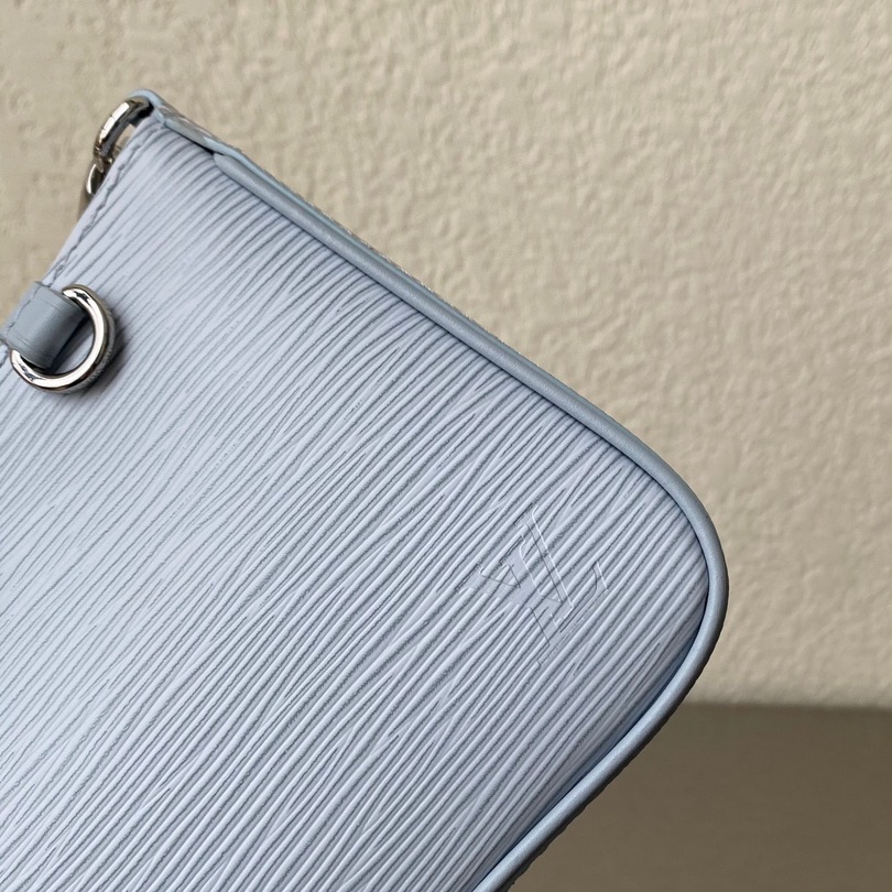 Easy Pouch On Strap Bag
