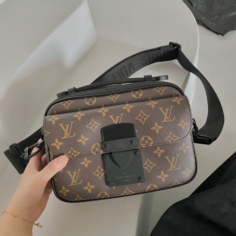 S Lock Messenger Taurillon Monogram Bag