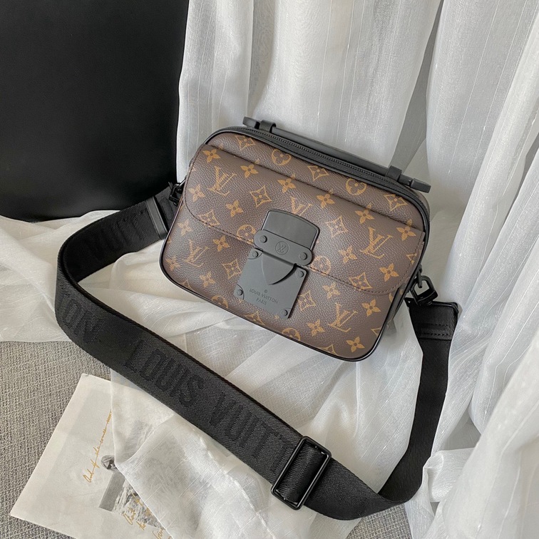 S Lock Messenger Taurillon Monogram Bag