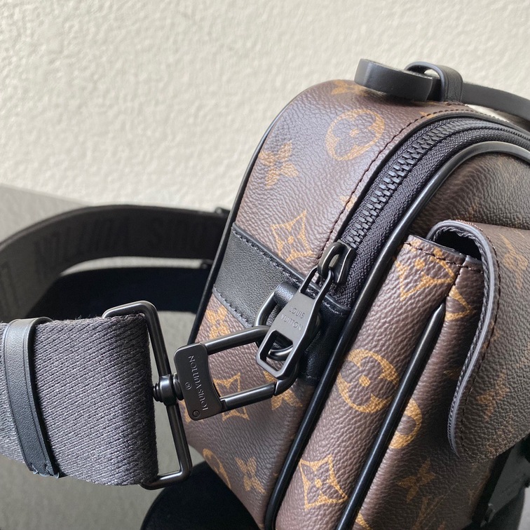 S Lock Messenger Taurillon Monogram Bag