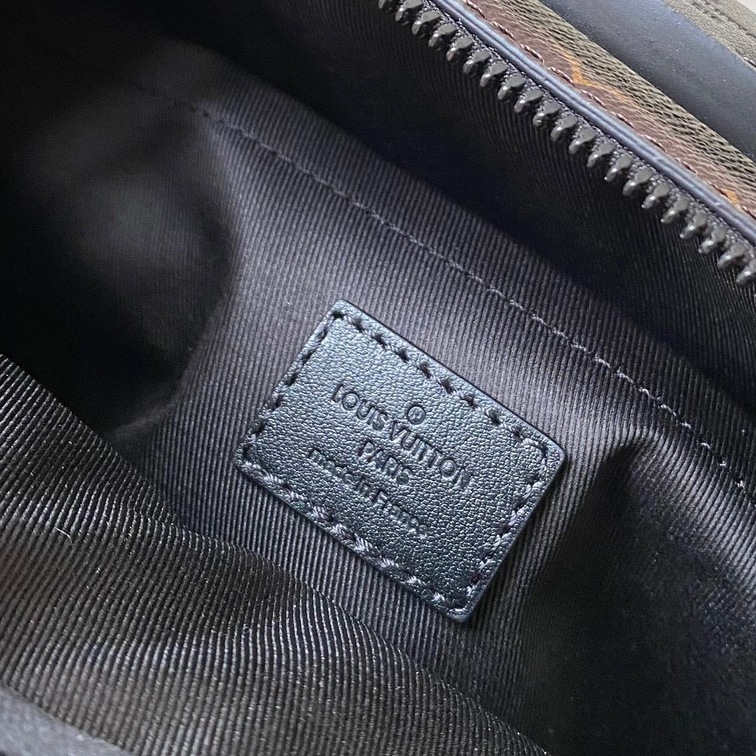 S Lock Messenger Taurillon Monogram Bag