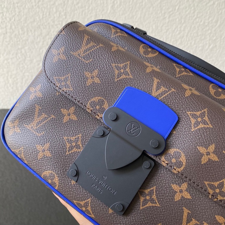 S Lock Messenger Taurillon Monogram Bag