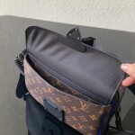S Lock Messenger Taurillon Monogram Bag