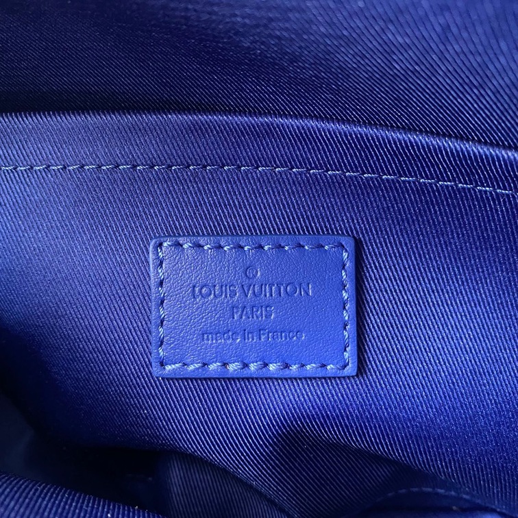 S Lock Messenger Taurillon Monogram Bag