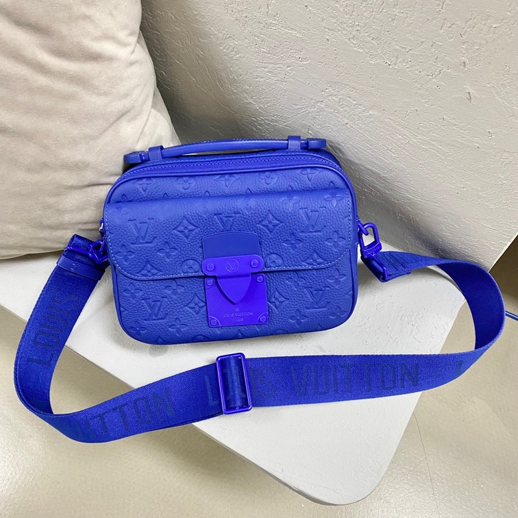 S Lock Messenger Taurillon Monogram Bag