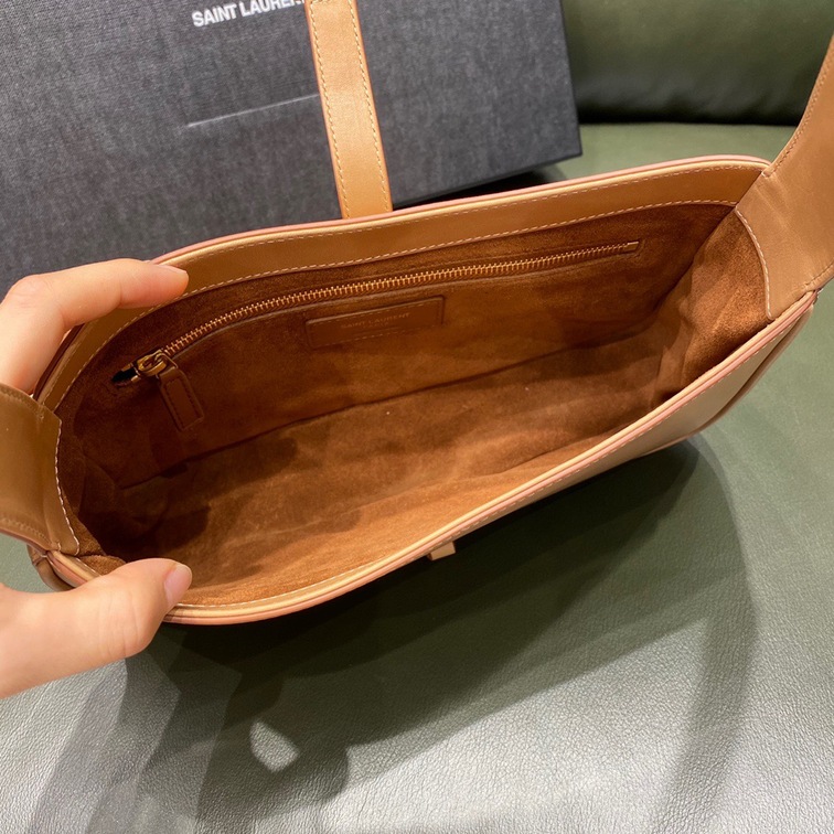 Le 5 A 7 Patent Leather Bag