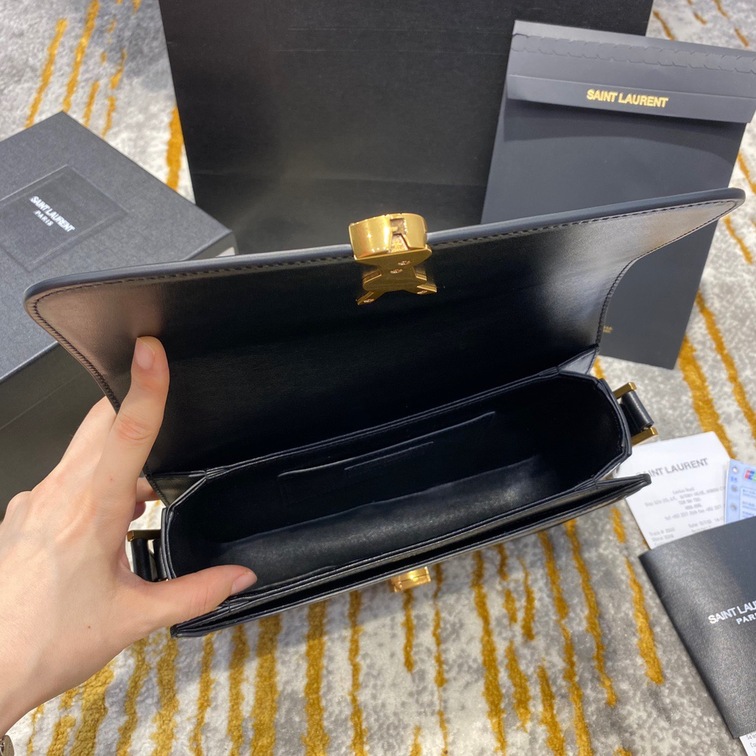 Solferino Medium Leather Shoulder Bag