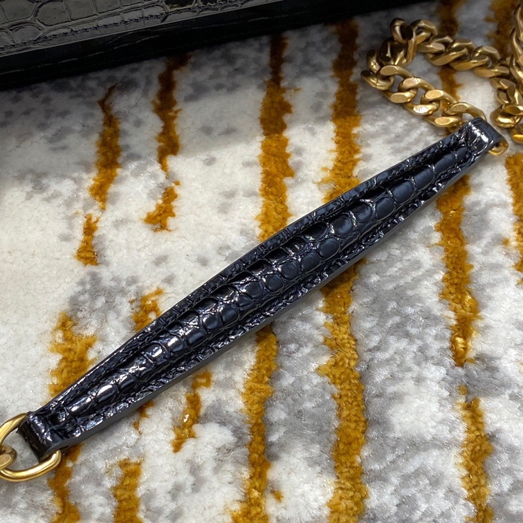 Sunset Medium In Crocodile Embossed Shiny Leather