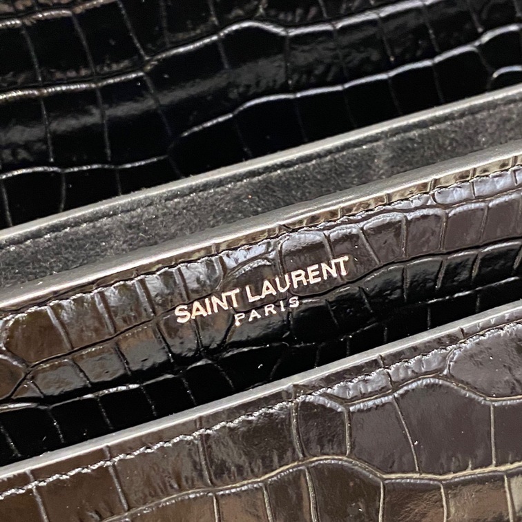 Sunset Medium In Crocodile Embossed Shiny Leather