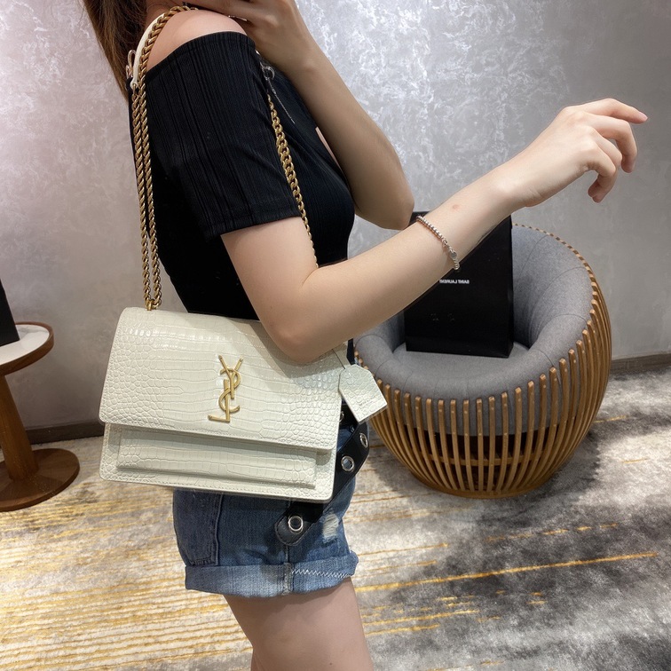 Sunset Medium In Crocodile Embossed Shiny Leather