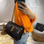 Sunset Medium In Crocodile Embossed Shiny Leather