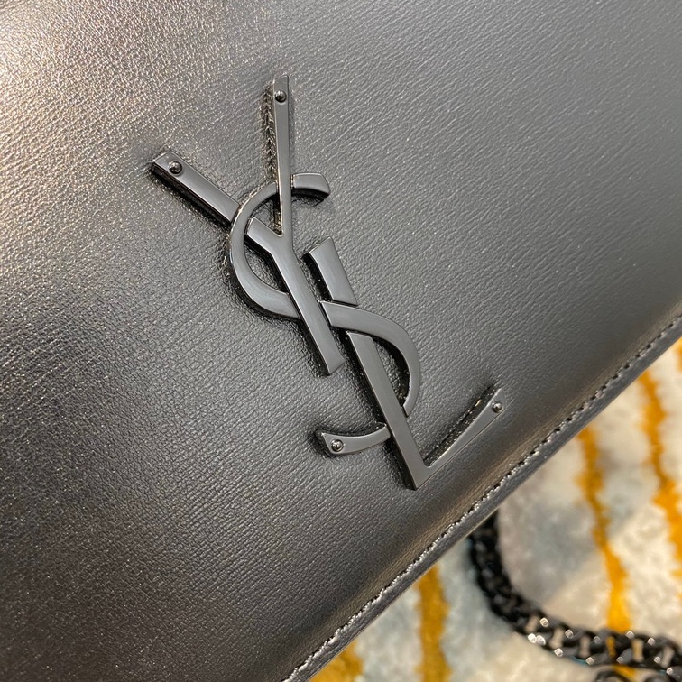 Sunset Medium In Shiny Leather