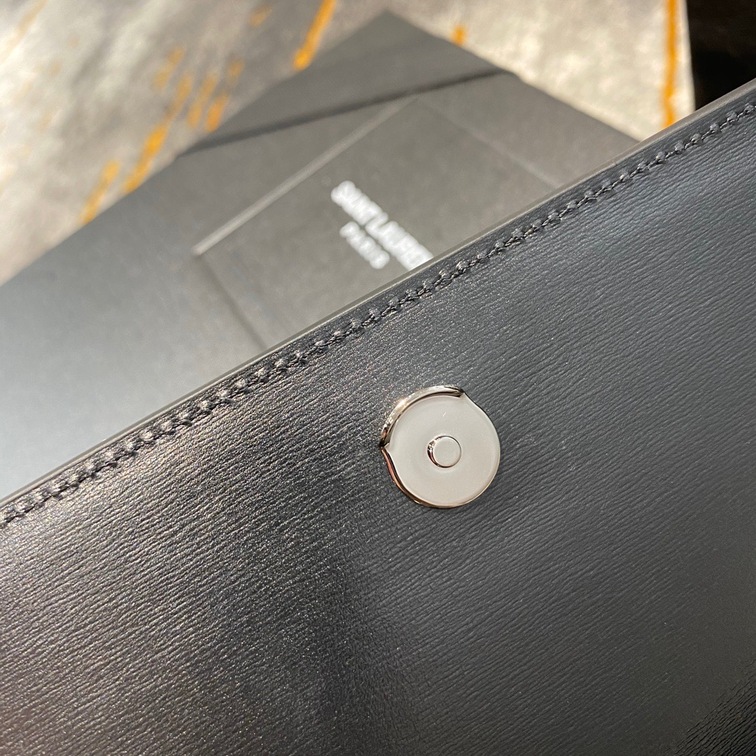 Sunset Medium In Shiny Leather