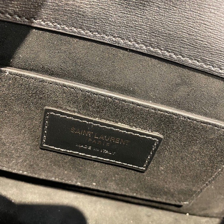 Sunset Medium In Shiny Leather