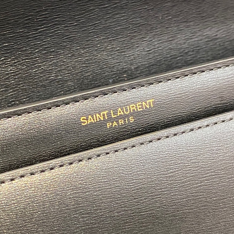 Sunset Medium In Shiny Leather