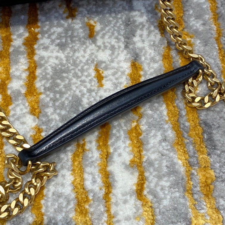 Sunset Medium In Shiny Leather